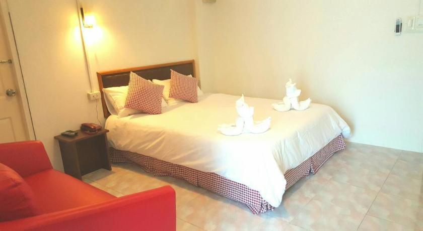 Hotel De Ratt Phuket Patong 外观 照片