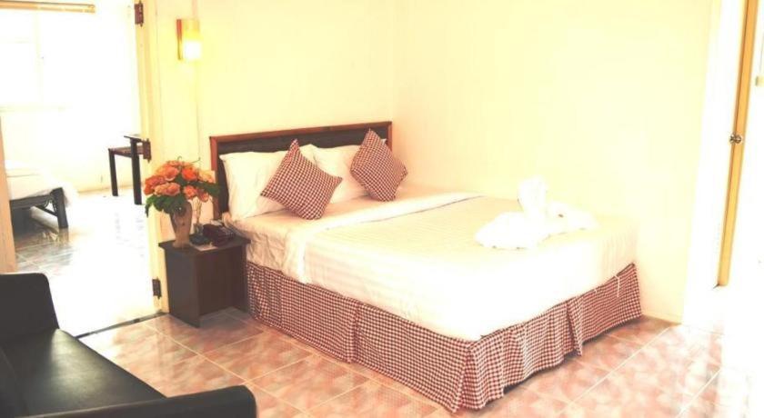 Hotel De Ratt Phuket Patong 外观 照片