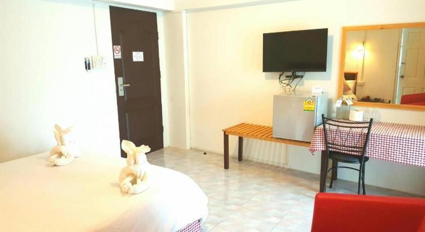 Hotel De Ratt Phuket Patong 外观 照片